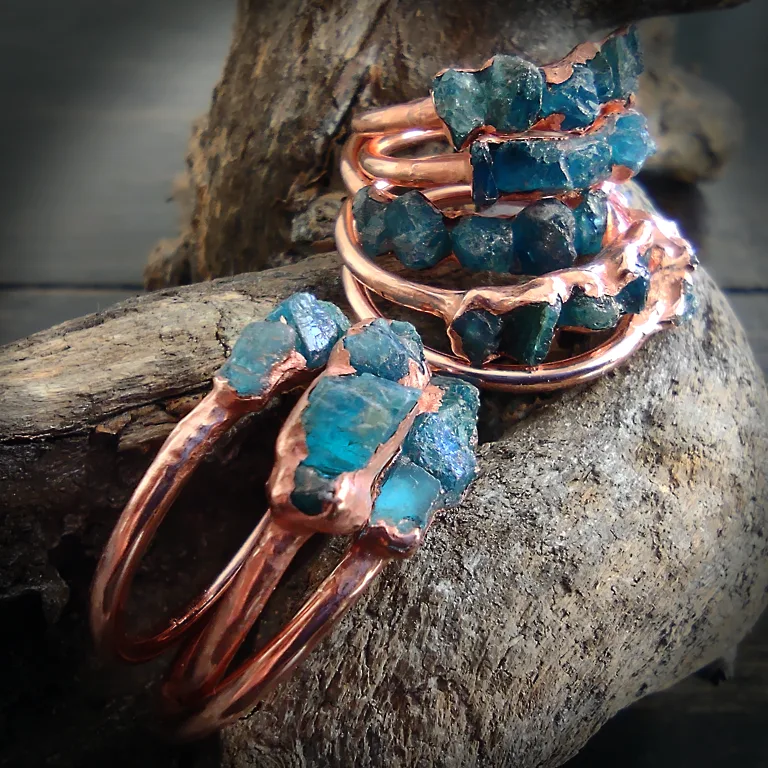 Neon apatite ring