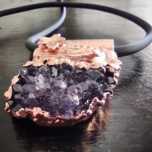 Raw druzy Amethyst necklace - Image 2