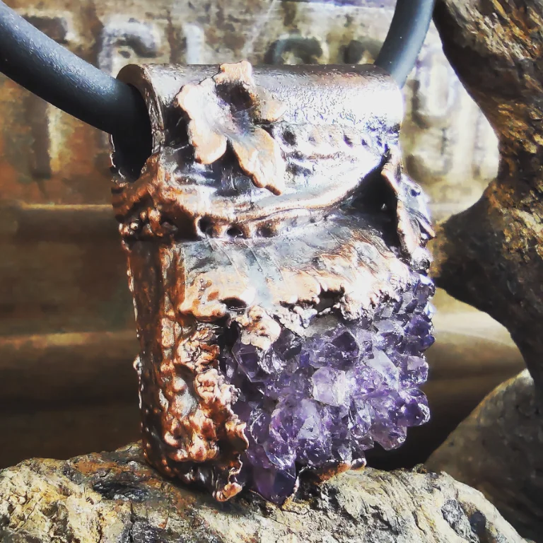Raw druzy Amethyst necklace - Image 3