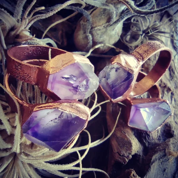 Amethyst point ring